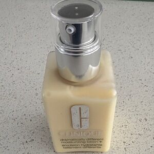 Clinique Hydrating Lotion with Pump - Cream